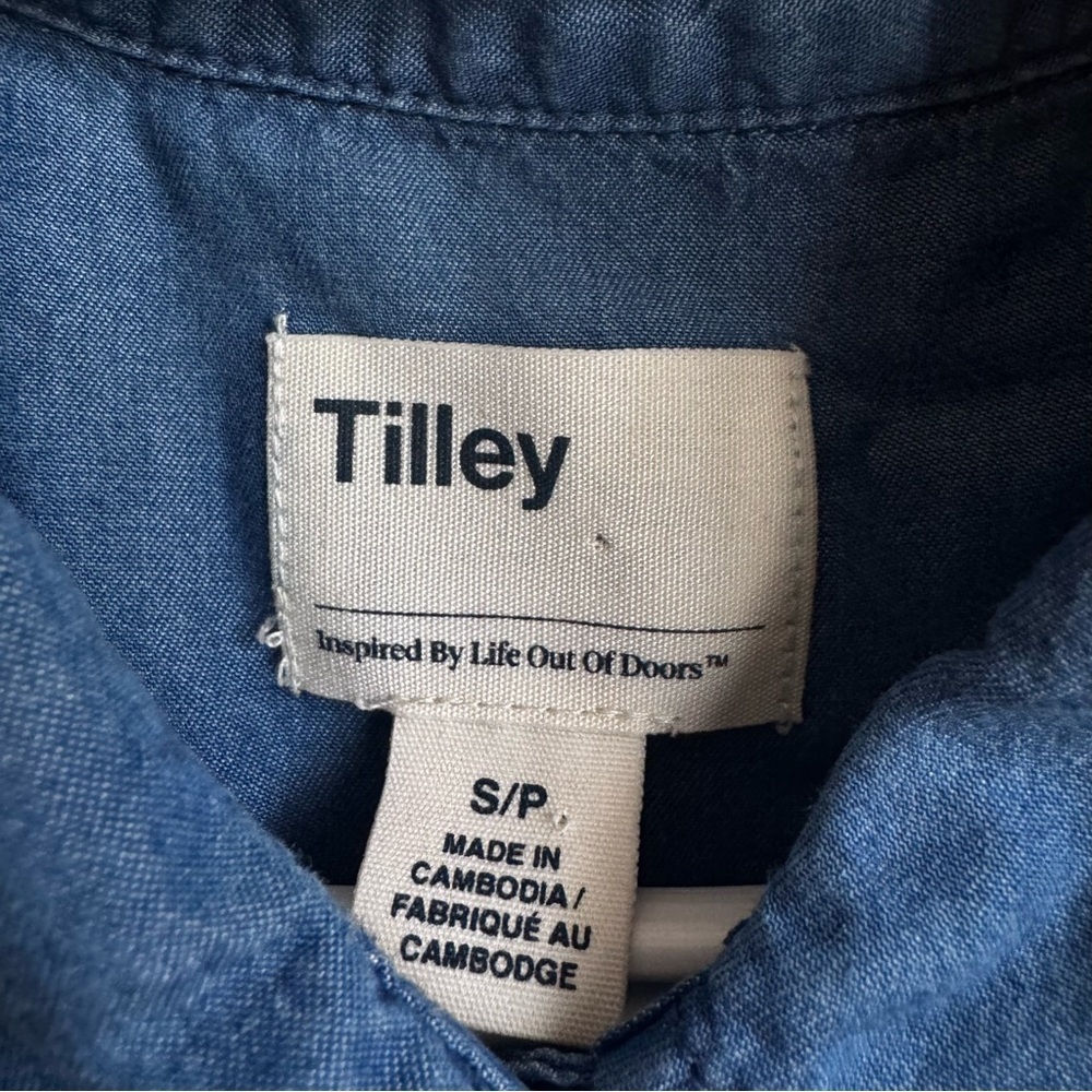 Tilley Women’s Small Chambray Button-Up Shirt — Short Sleeve Lightweight Top - Picture 5 of 6